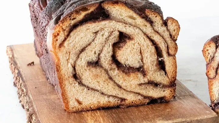 Chocolate Babka Recipe: Twisted Layers of Rich Dough