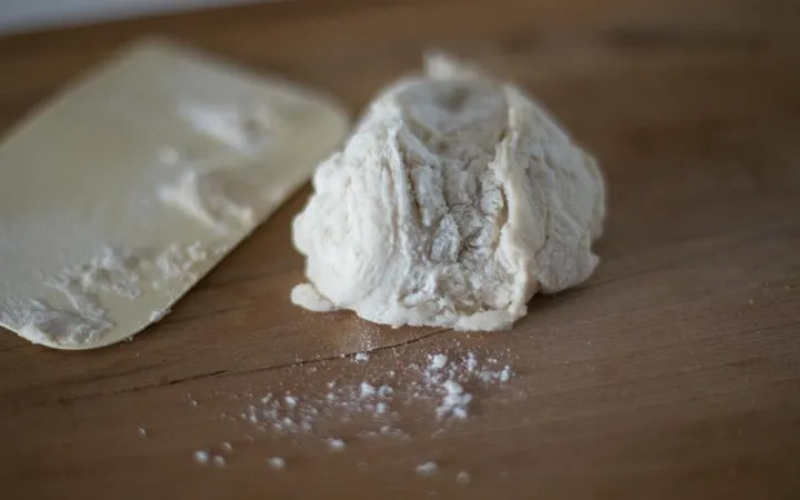 Best Dough Scraper and Bench Knife for Bread (2026)