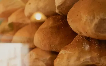 Bolillo: The Crusty Mexican Bread Recipe (French Origin)