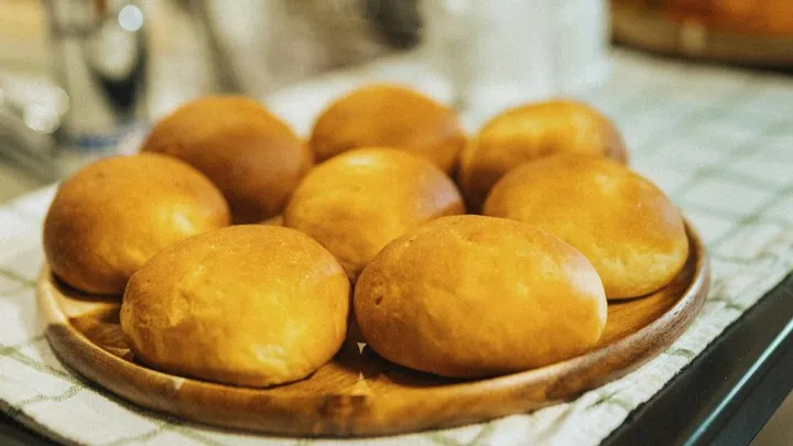 Dinner Rolls Recipe: Soft, Buttery, Three Shaping Options