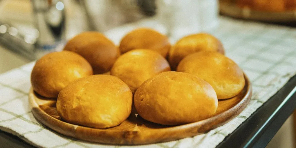 Dinner Rolls Recipe: Soft, Buttery, Three Shaping Options