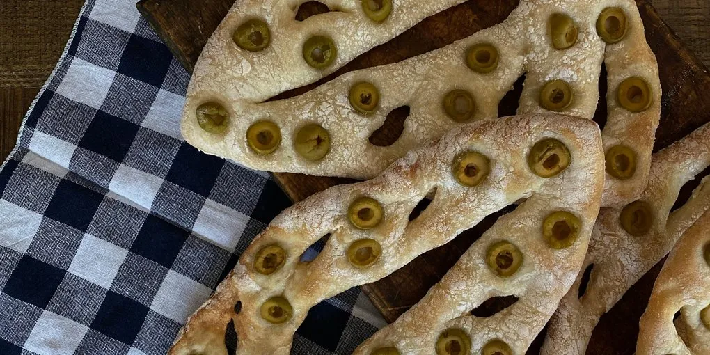 Fougasse and Epi: Decorative French Bread Shapes (Visual Tutorial)