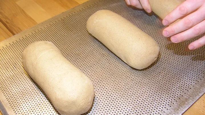 How Gluten Works in Bread: Strength, Stretch, and Structure