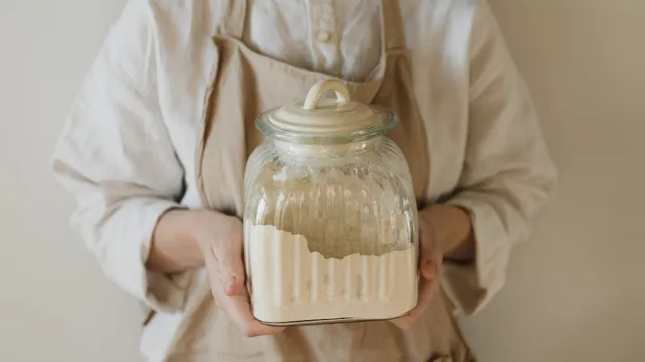 How to Make a Sourdough Starter from Scratch