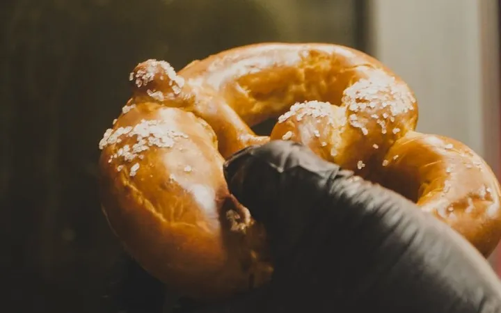 Soft Pretzels Recipe: Chewy Homemade Pretzels