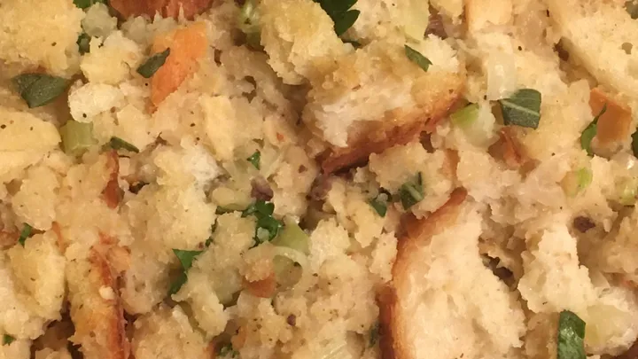 Sourdough Stuffing: An Adjustable Herb Formula