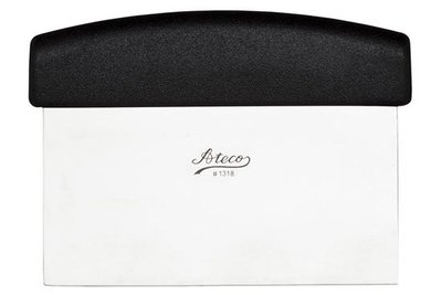 Ateco 1318 bench scraper with black polypropylene handle and stainless steel blade